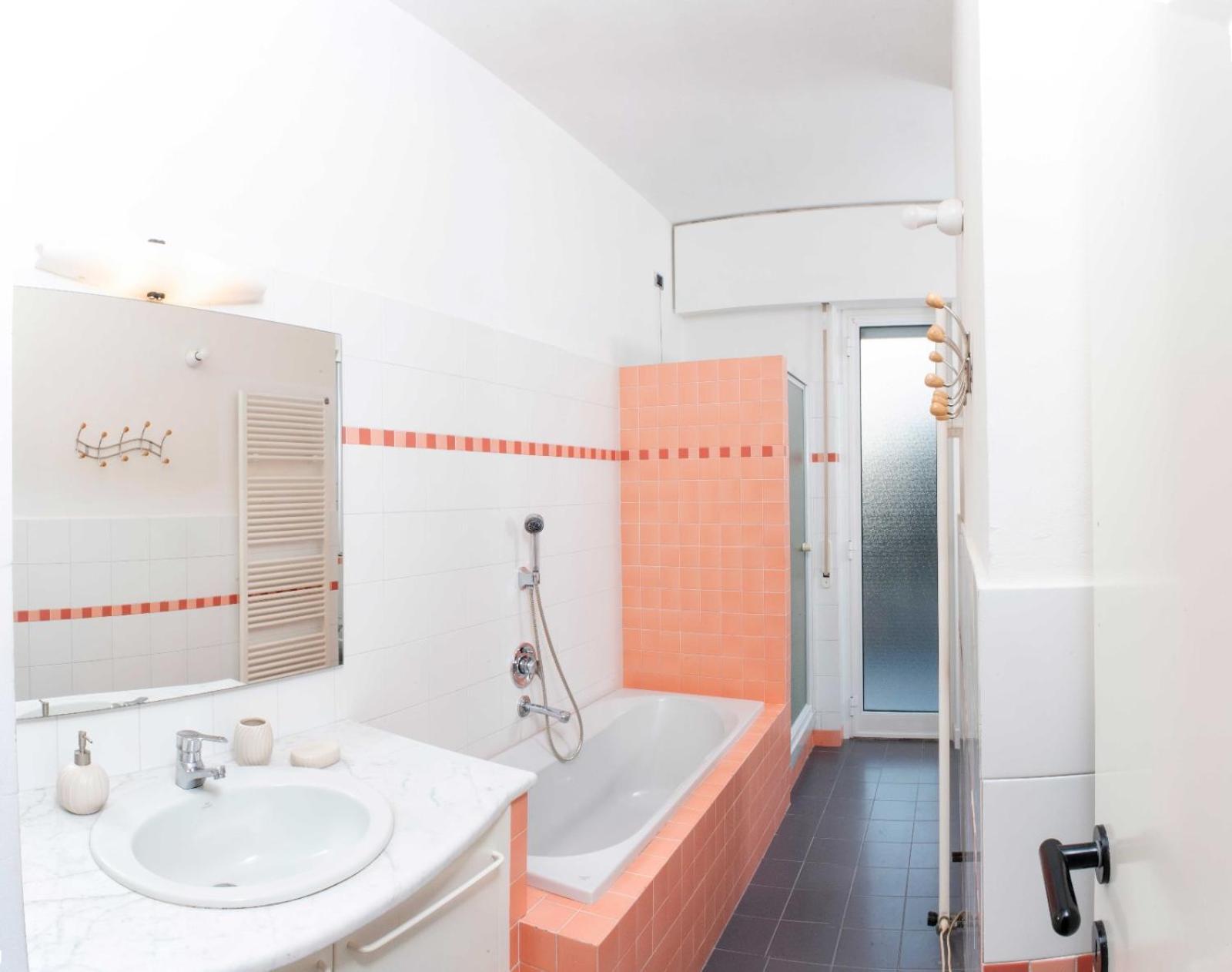 Casa Lorenza อัลบีโซลา ซูเพริโอเร ภายนอก รูปภาพ